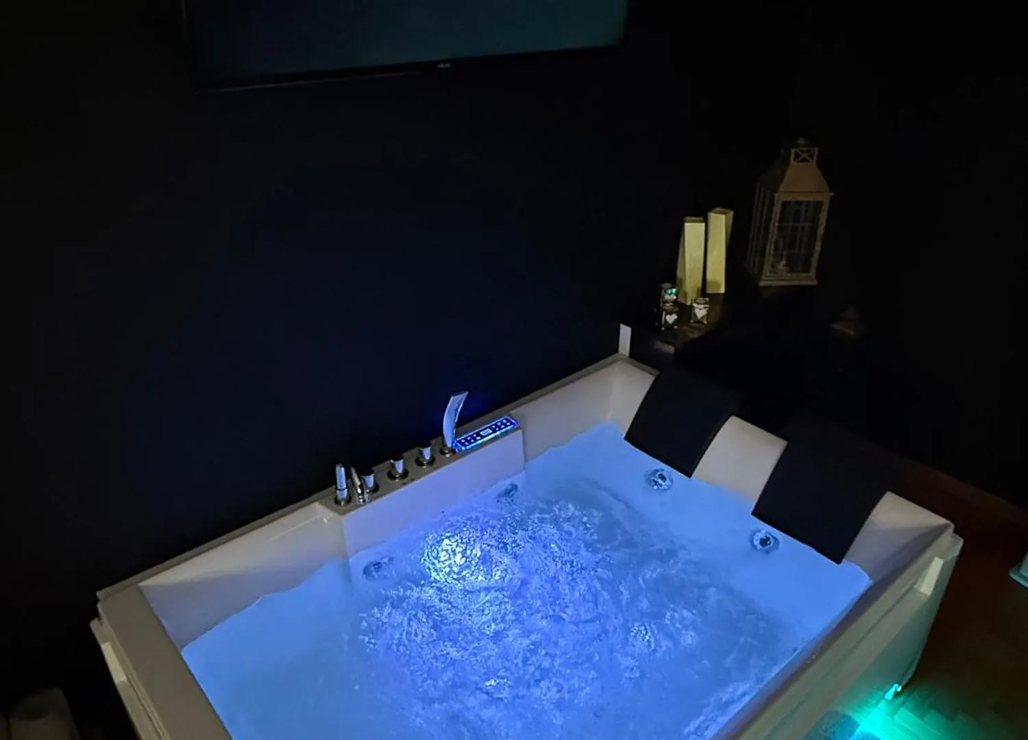 Επικοινωνία με το Esclusive Spa Suite